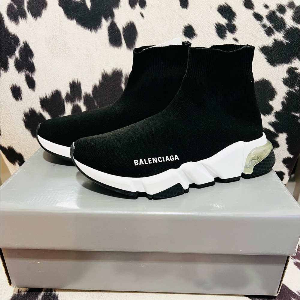 Balenciaga Speed Trainer! Comes w/box&dust bag. Make an offer today!